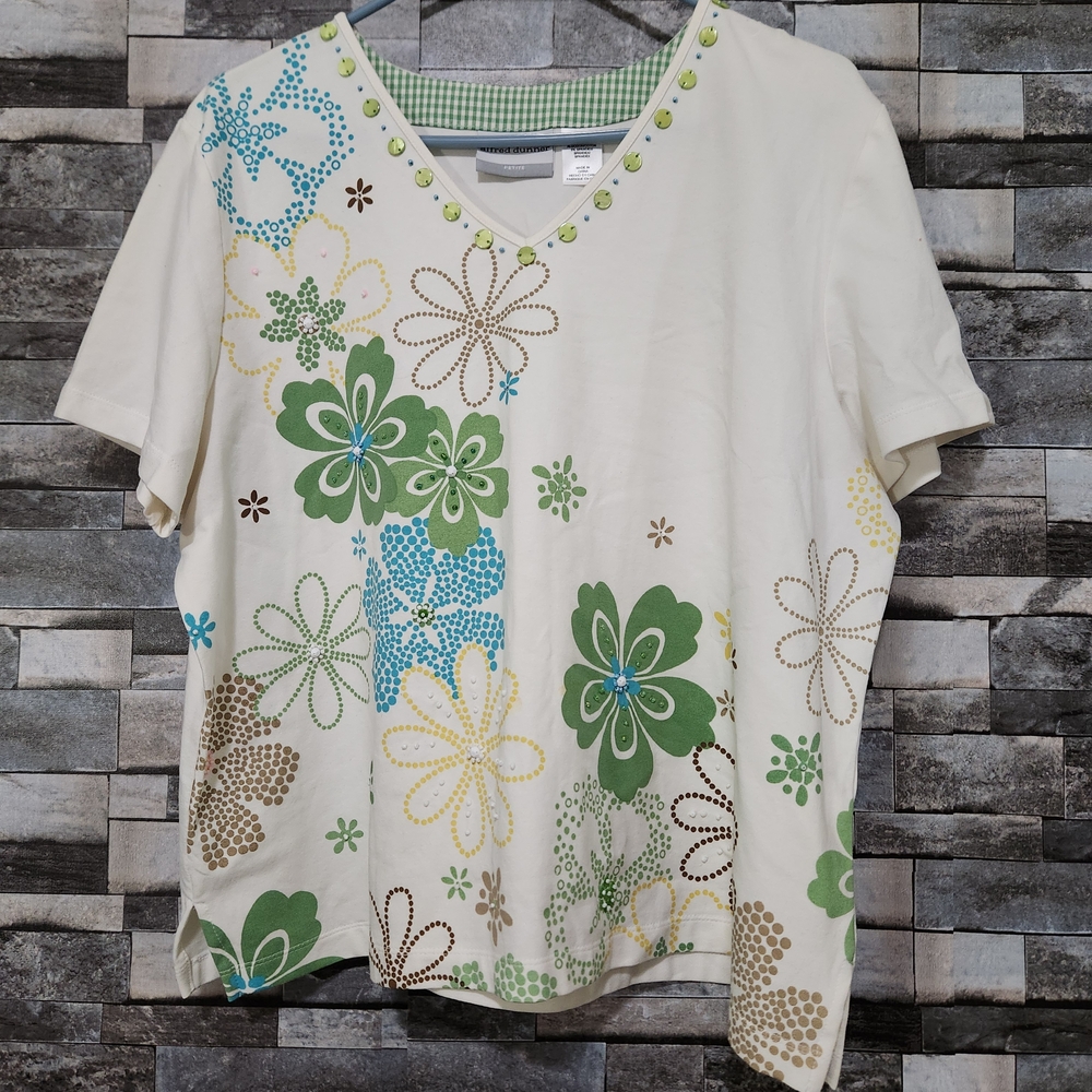 Alfred Dunner Cream Floral V-Neck Blouse